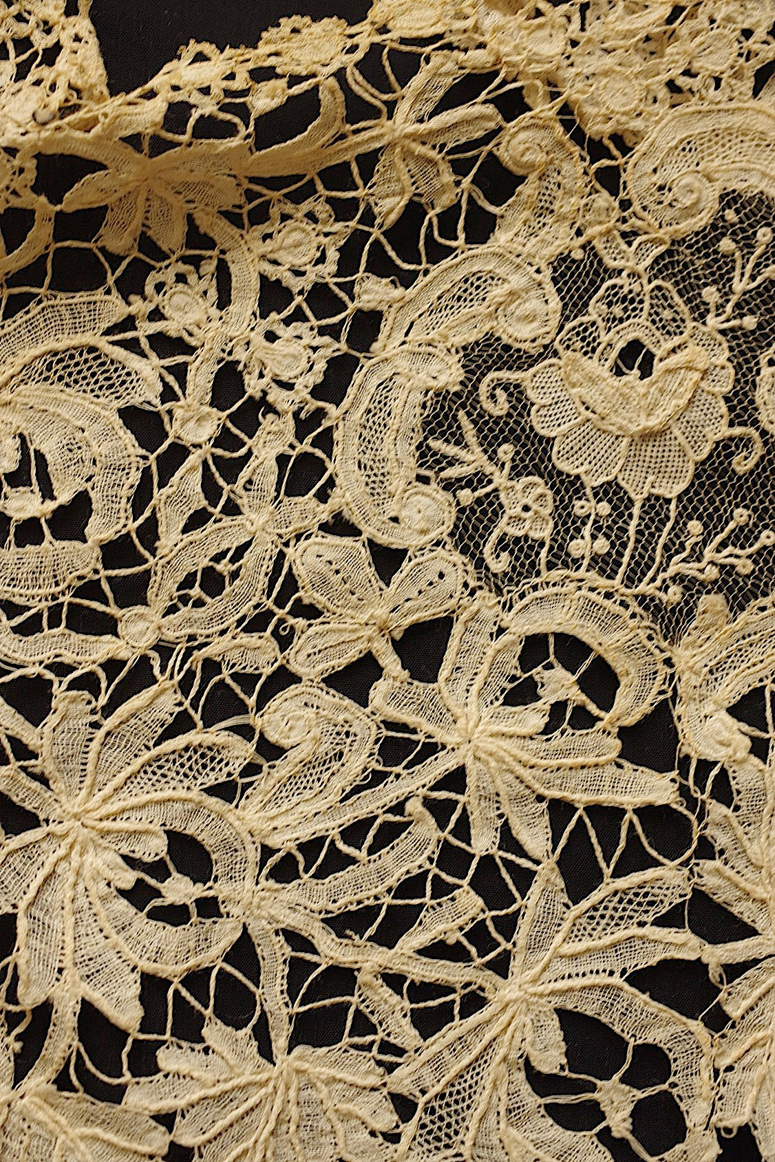 アンティークレース antique lace la dentelle - .FR a l'epoque
