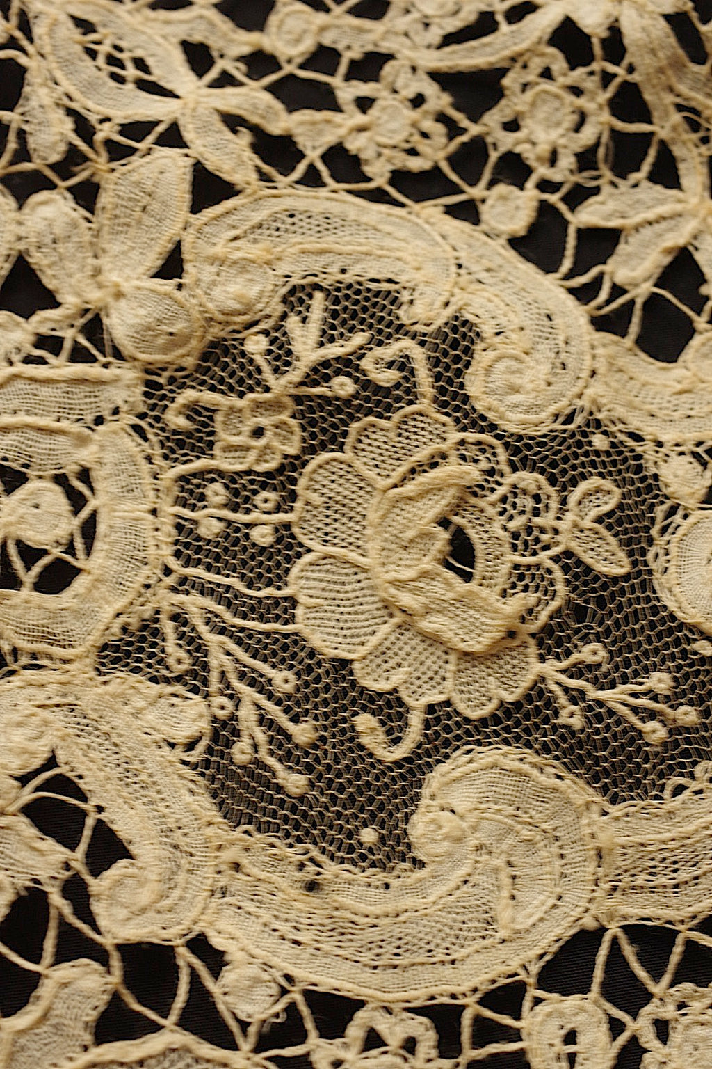 アンティークレース　dentelle ancienne　ブリュクセルホニトンmix ハギレ