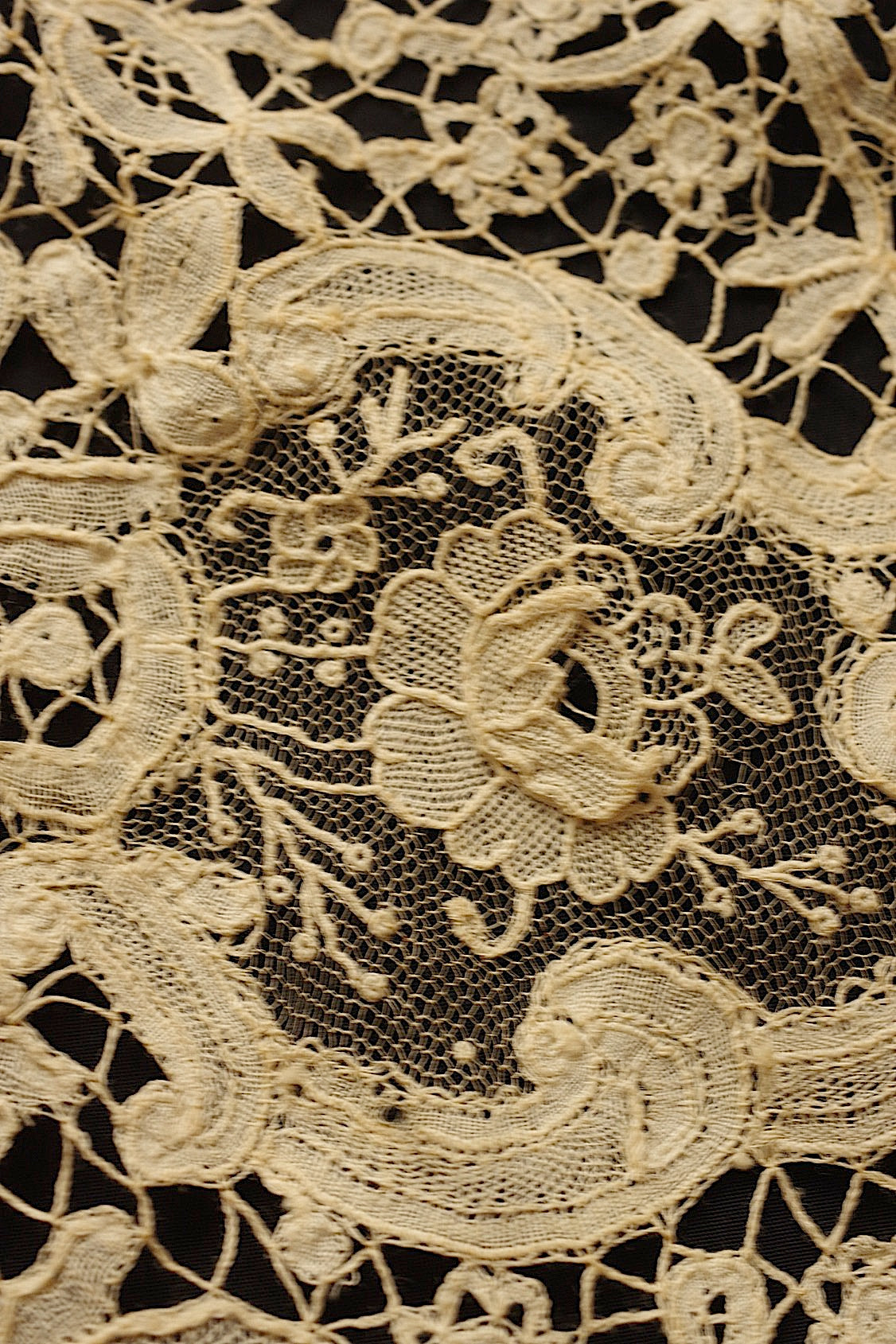 アンティークレース　dentelle ancienne　ブリュクセルホニトンmix ハギレ