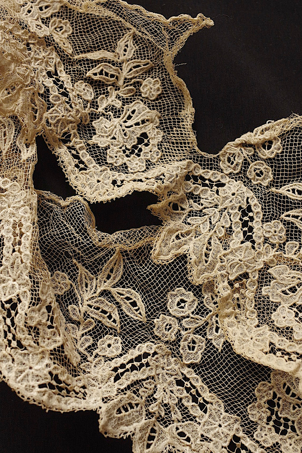 アンティークレース　dentelle ancienne　ブリュクセルレース　lot ハギレ