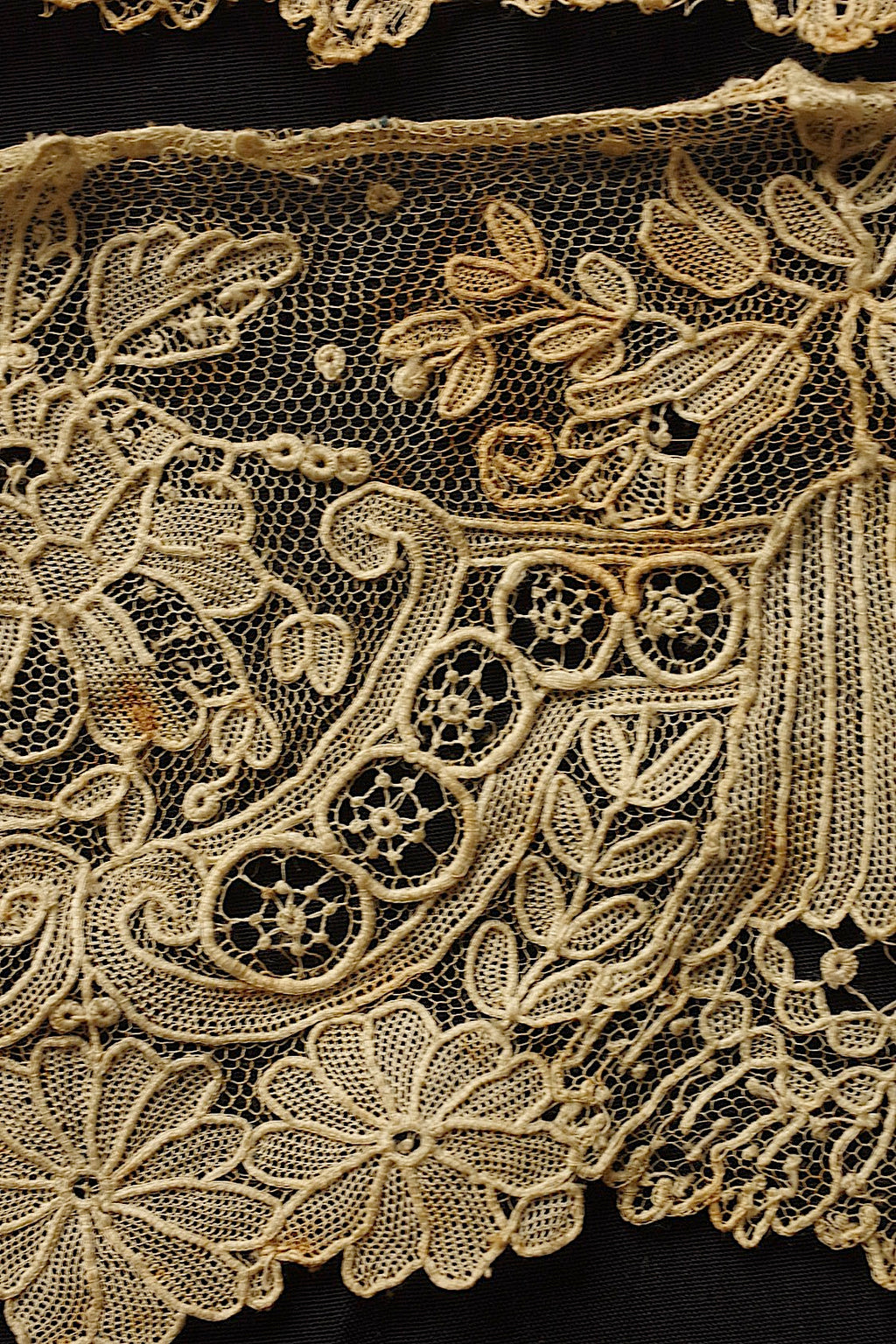 アンティークレース　dentelle ancienne　ブリュクセルレース　lot ハギレ
