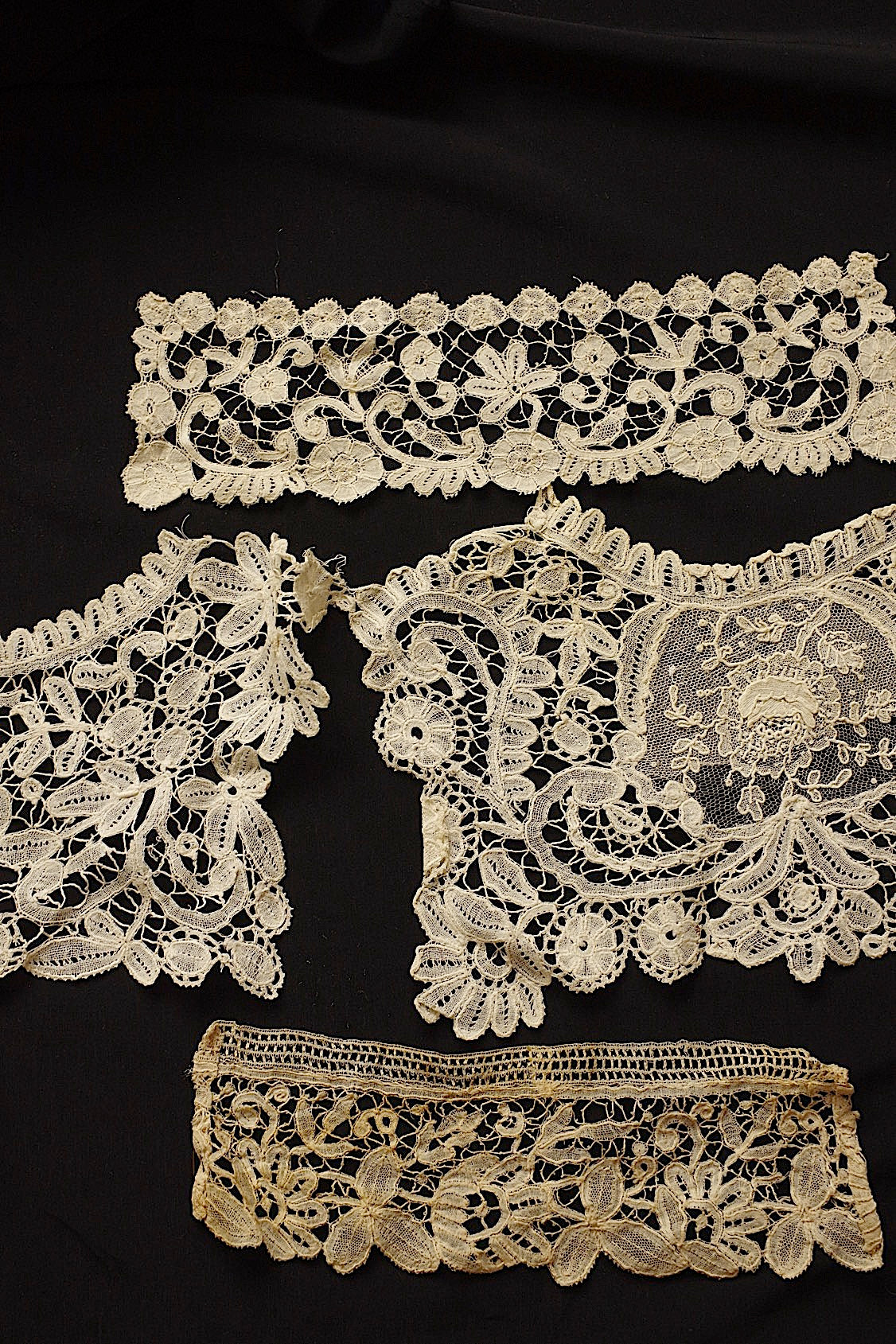 アンティークレース　dentelle ancienne　ホニトン＋ブリュクセルmix lot ハギレ