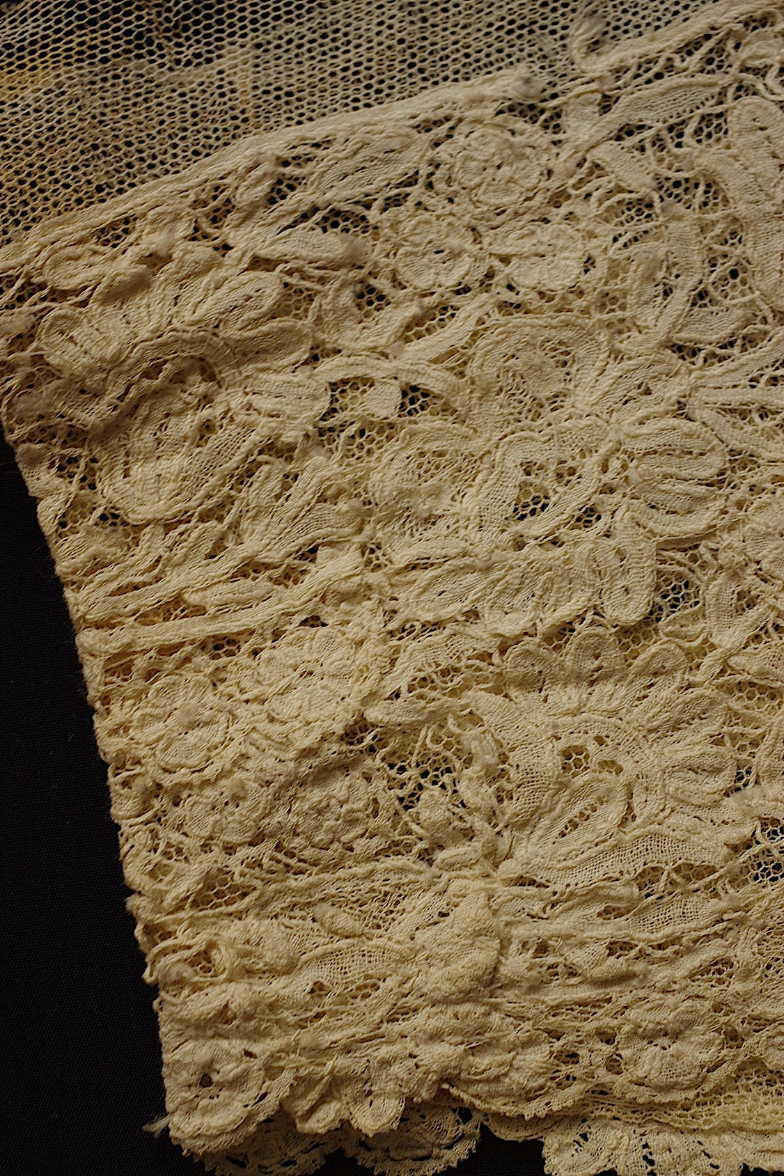 アンティークレース　dentelle ancienne　ホニトンブリュクセルMIX ハギレlot