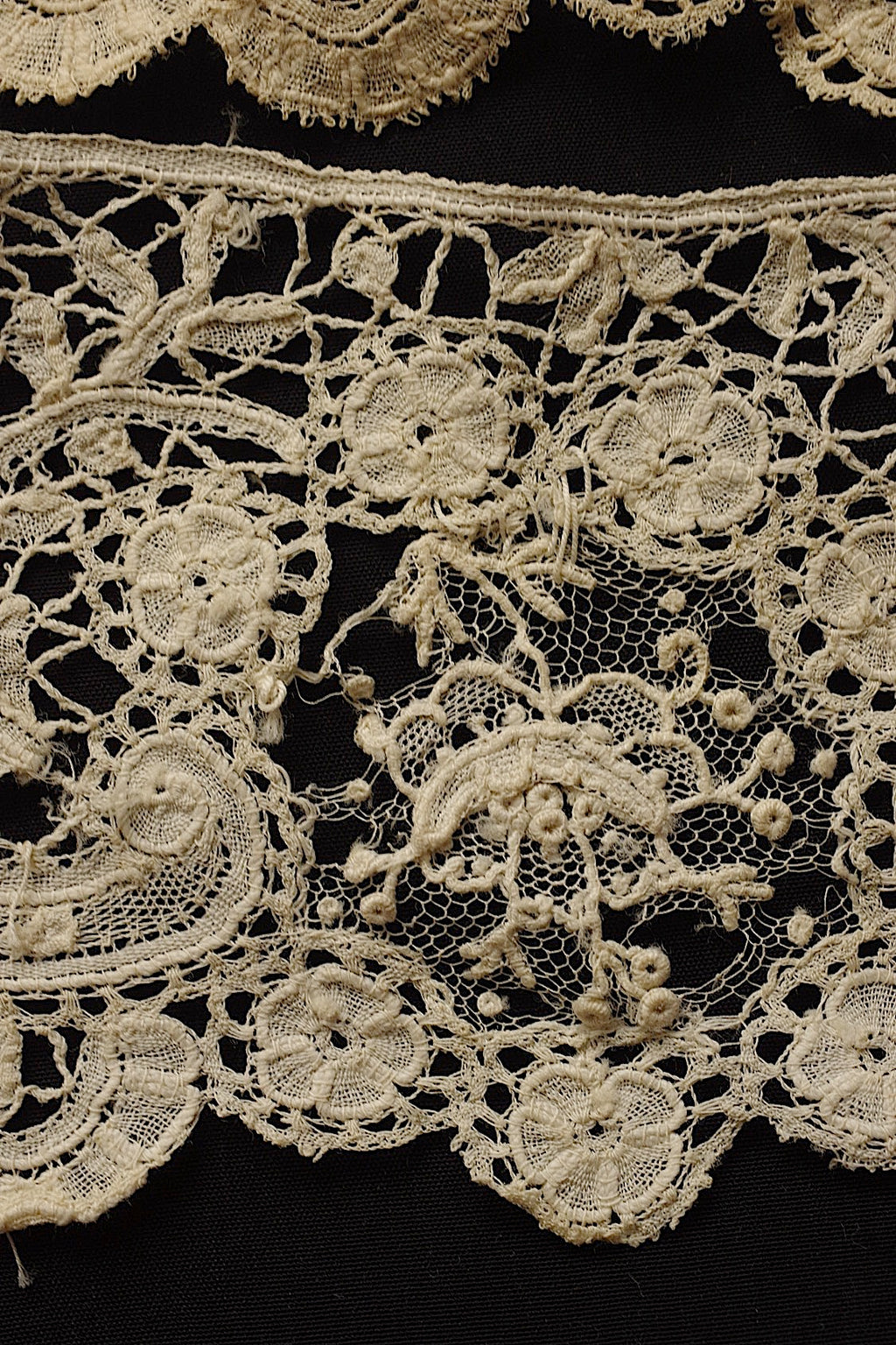 アンティークレース　dentelle ancienne　ホニトンブリュクセルMIX ハギレlot