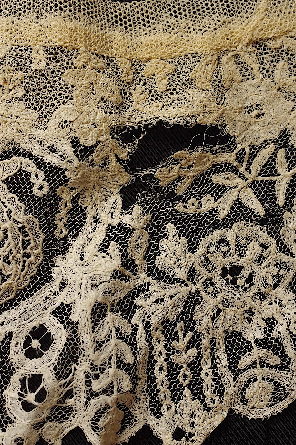アンティークレース　dentelle ancienne　アプリカッション　ブリュクセルMIX