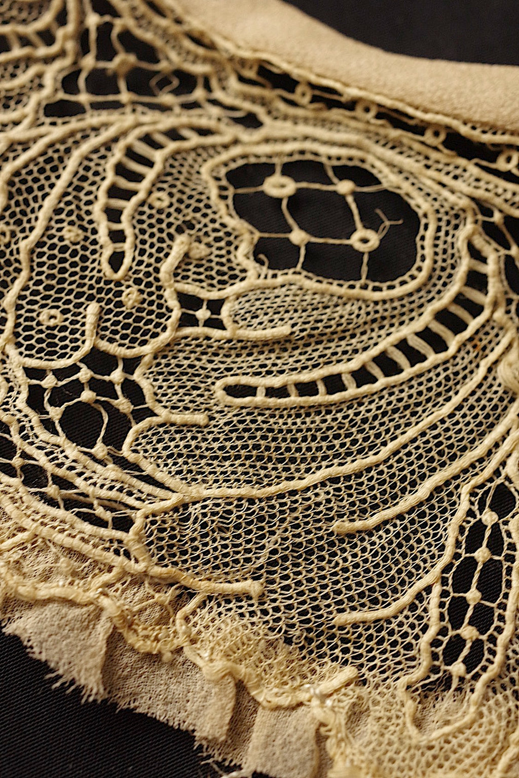 アンティークレース　dentelle ancienne　ブリュクセルレース　ハギレlot