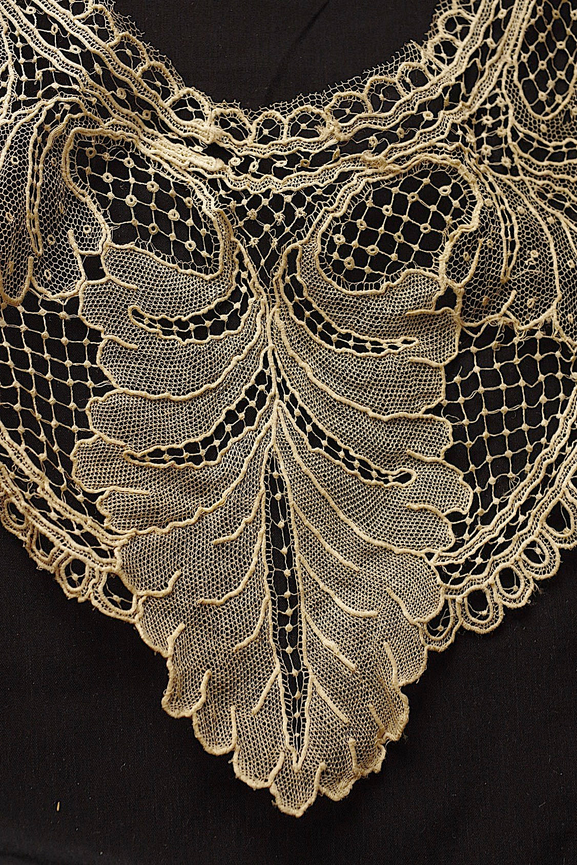アンティークレース　dentelle ancienne　ブリュクセルレース　ハギレlot