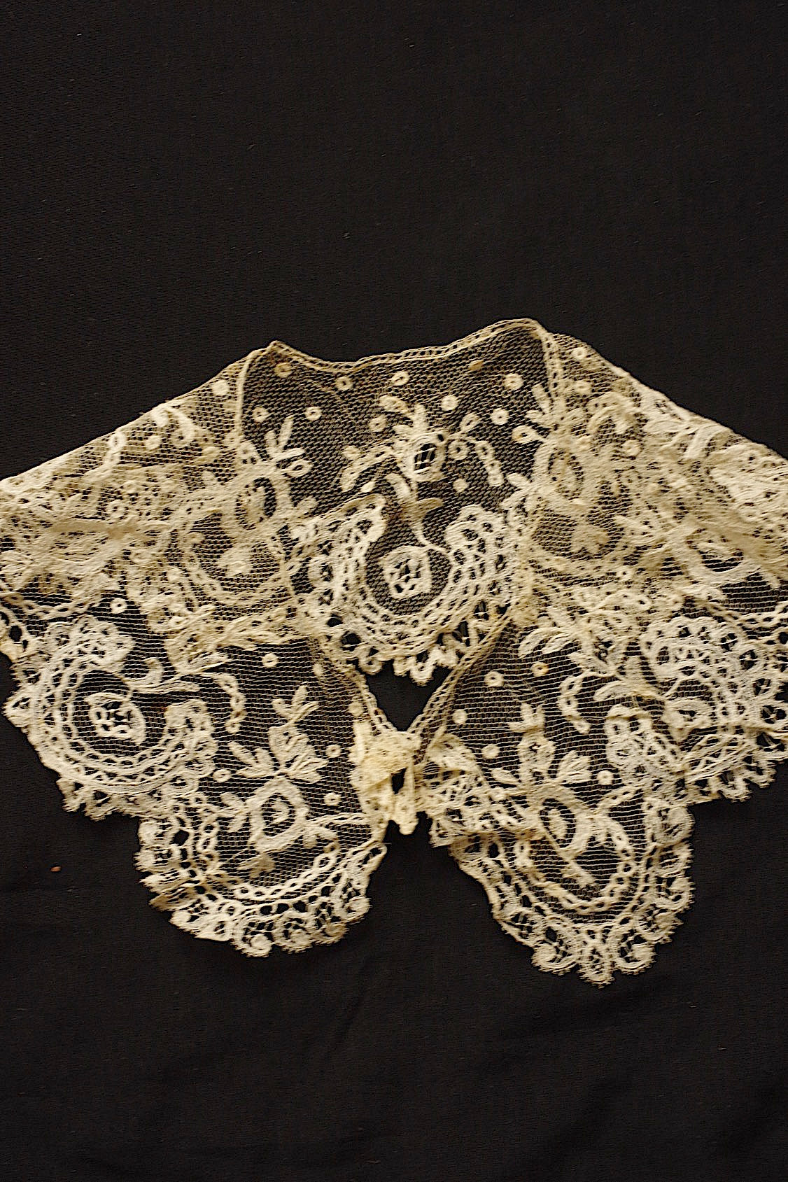 アンティークレース antique lace la dentelle - .FR a l'epoque