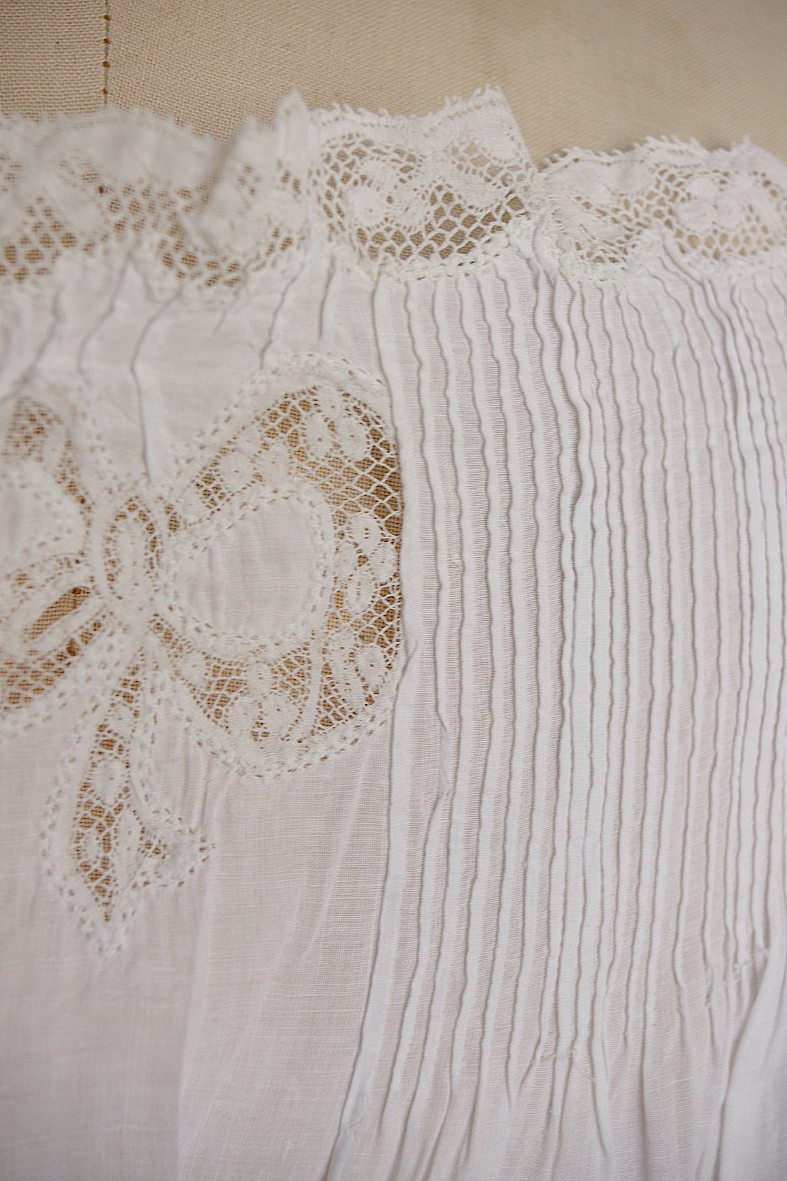 アンティークレーストップス　vêtement antique　tops