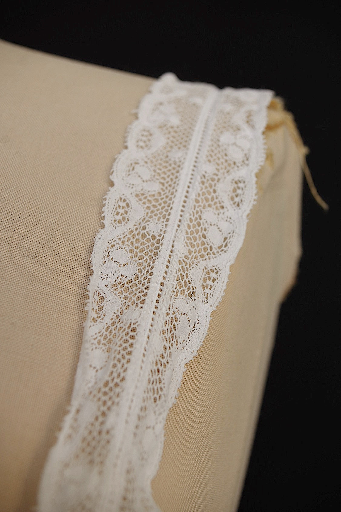 アンティークレーストップス　vêtement antique　tops リボン付き