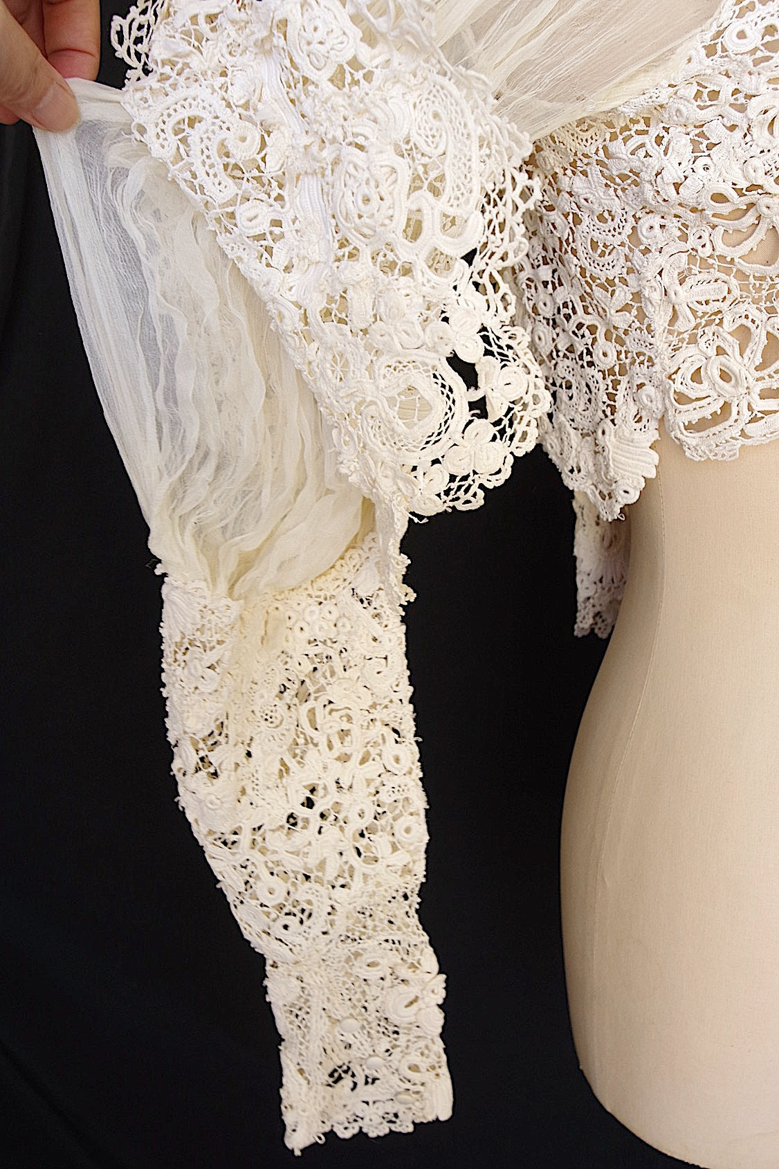 アンティーククロシェジレ　vêtement antique crochet veste