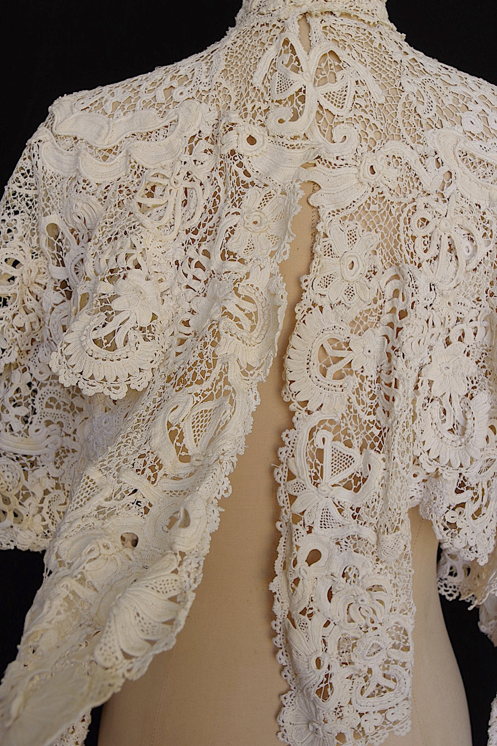 アンティーククロシェジレ　vêtement antique crochet veste