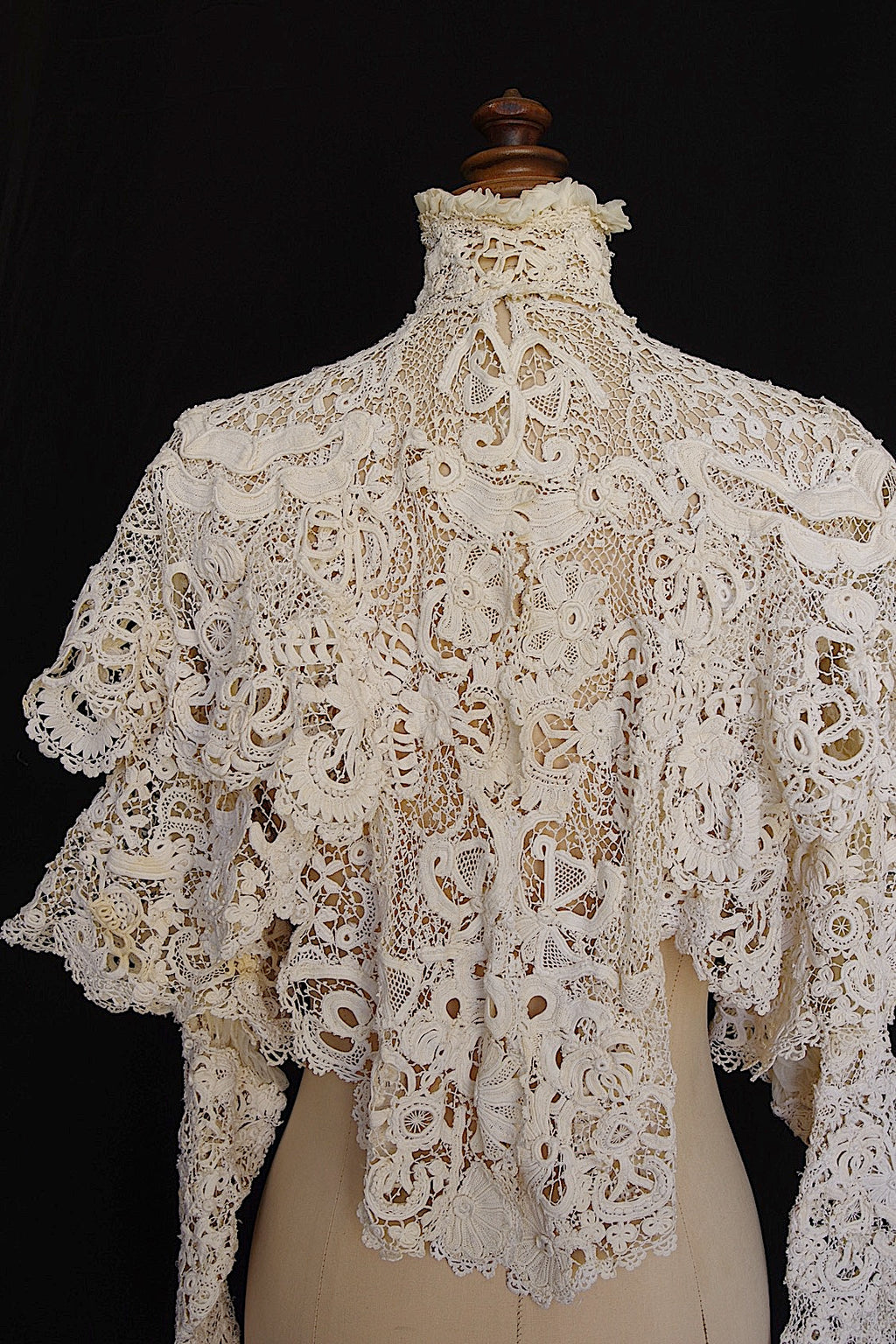 アンティーククロシェジレ　vêtement antique crochet veste