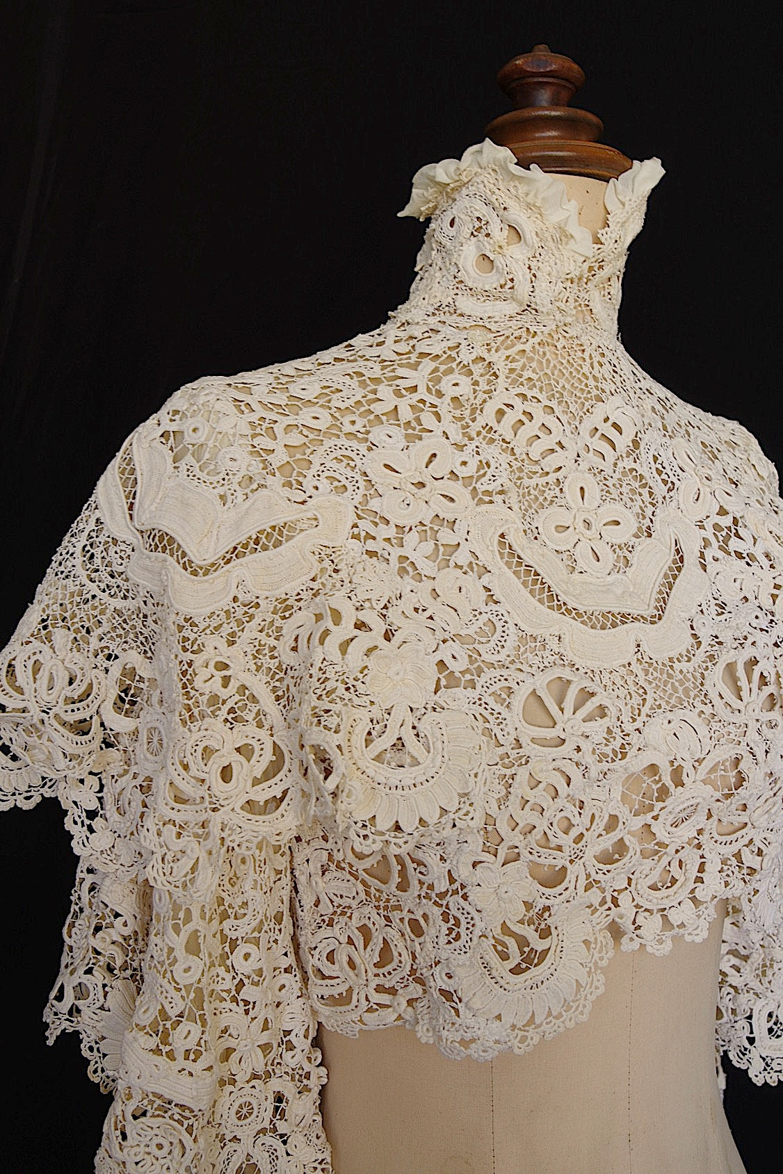 アンティーククロシェジレ　vêtement antique crochet veste