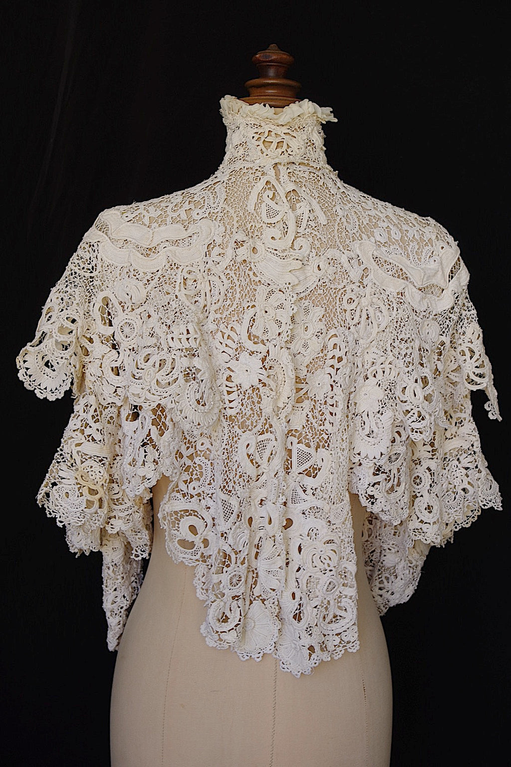アンティーククロシェジレ　vêtement antique crochet veste