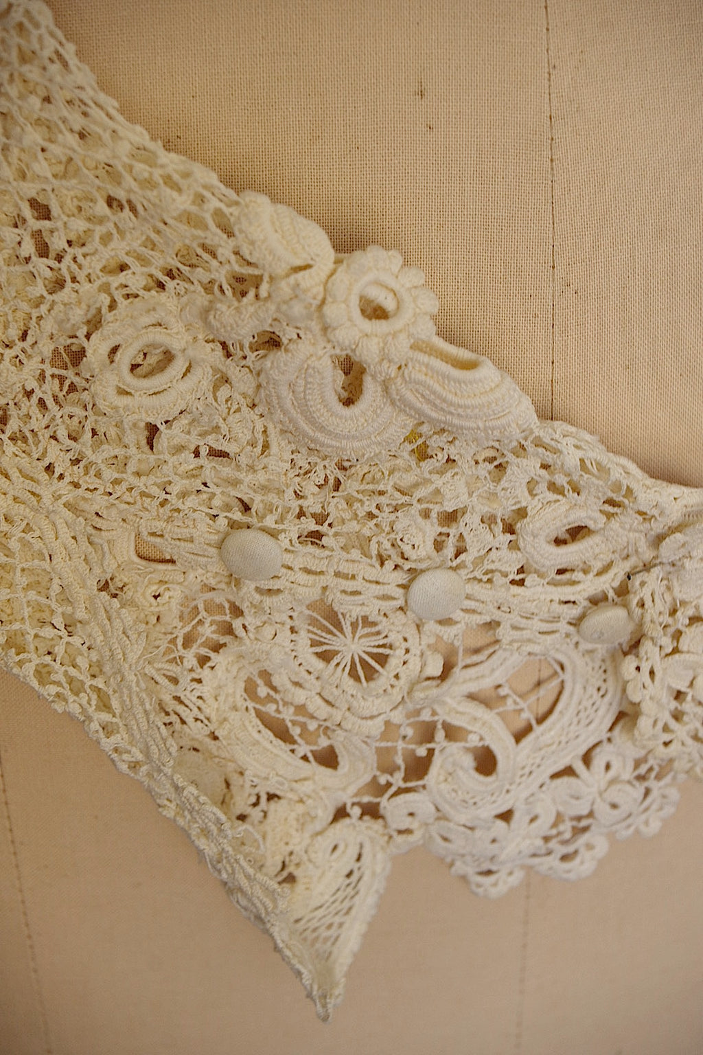 アンティーククロシェジレ　vêtement antique crochet veste