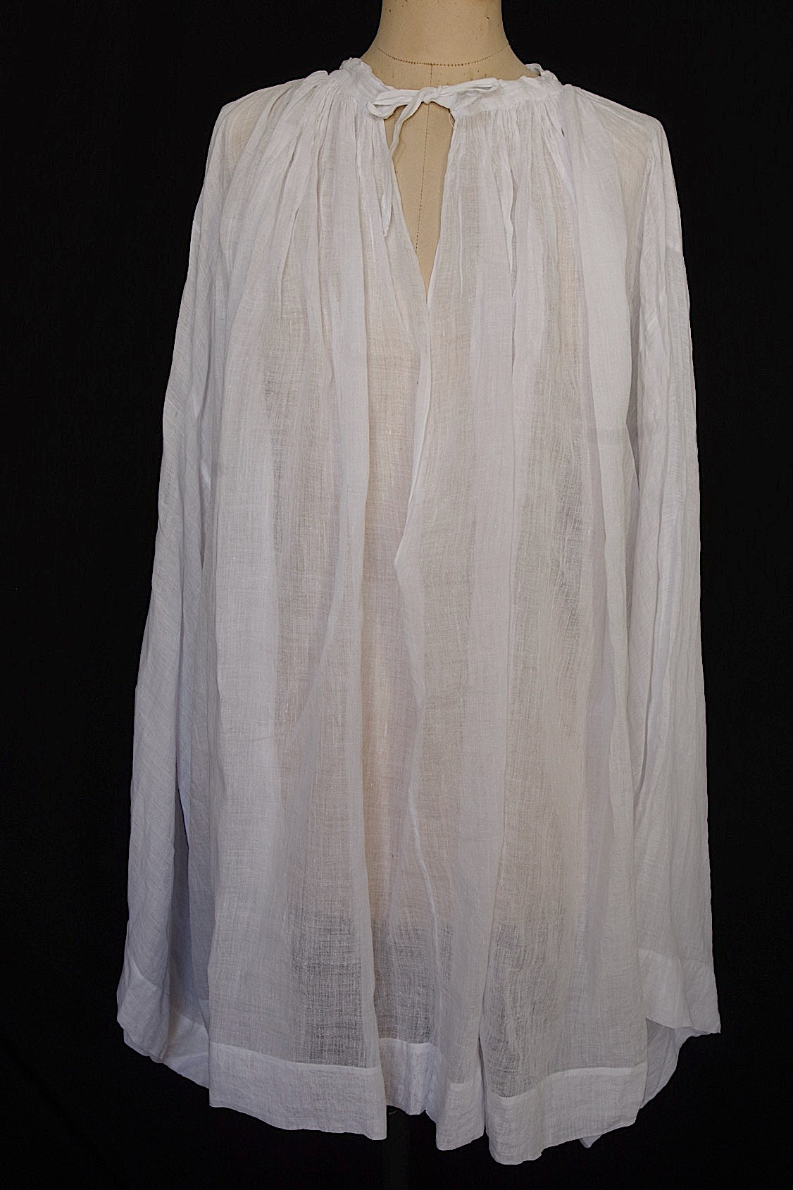 アンティーク教会チュニック　vêtement antique surplis
