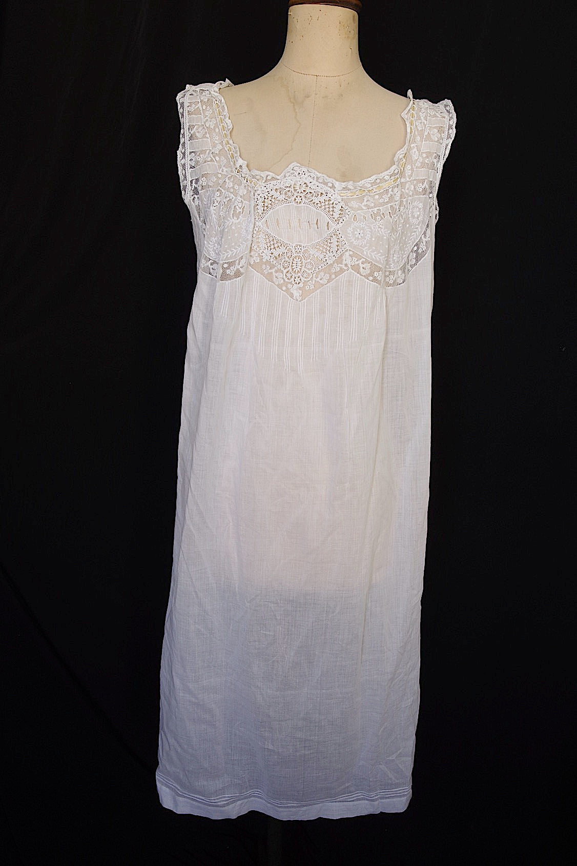 Antique Lace Dress: vêtement antique dress9