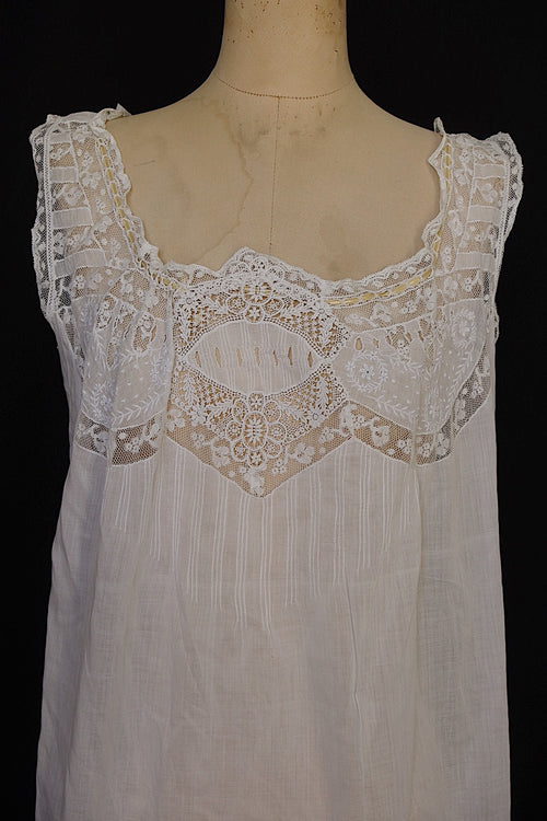 Antique Lace Dress: vêtement antique dress9