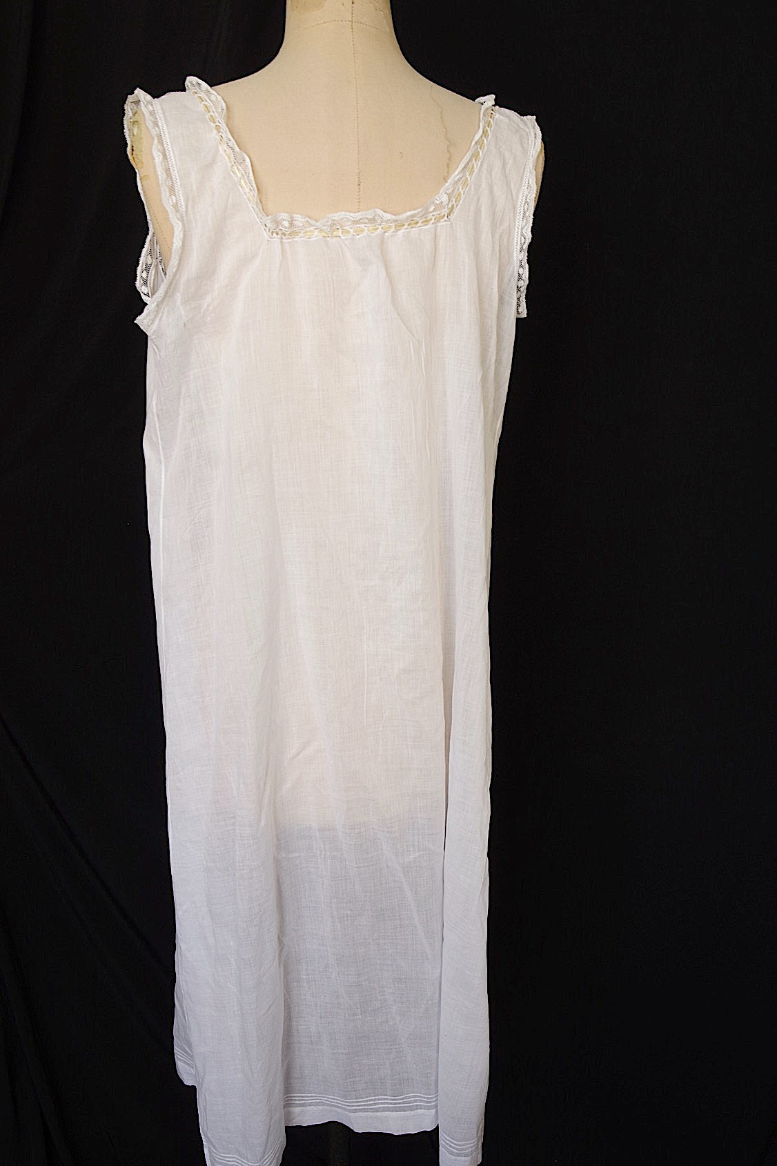 Antique Lace Dress: vêtement antique dress9