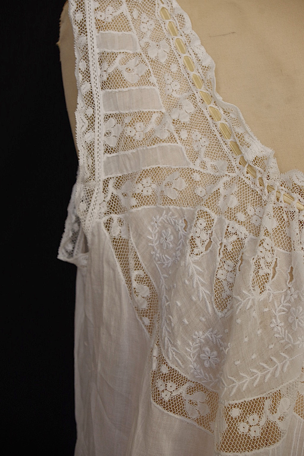 Antique Lace Dress: vêtement antique dress9