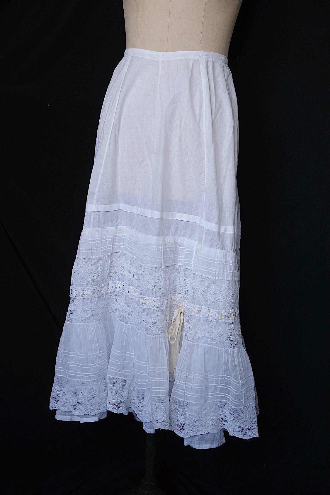 Antique Lace Skirt - Vêtement Antique Skirt 2