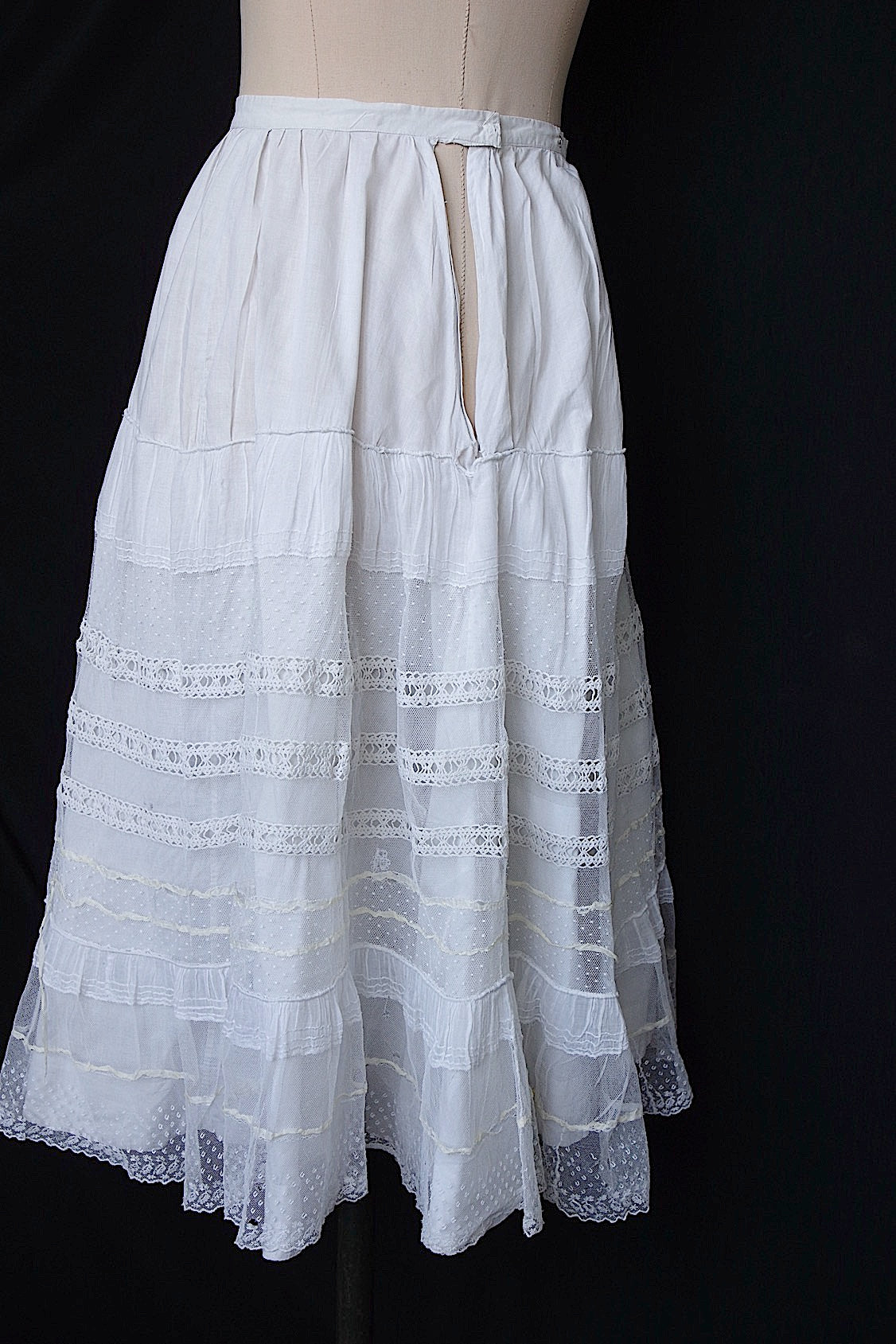 Antique Lace Skirt, vêtement, antique skirt 3, Material