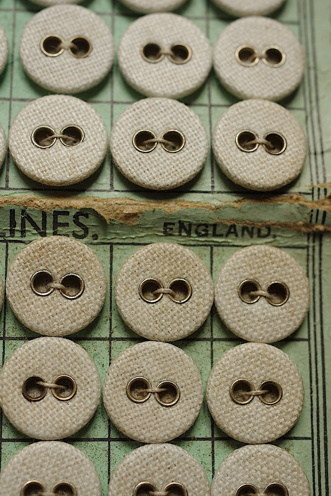 Antique Buttons (boutons anciens)