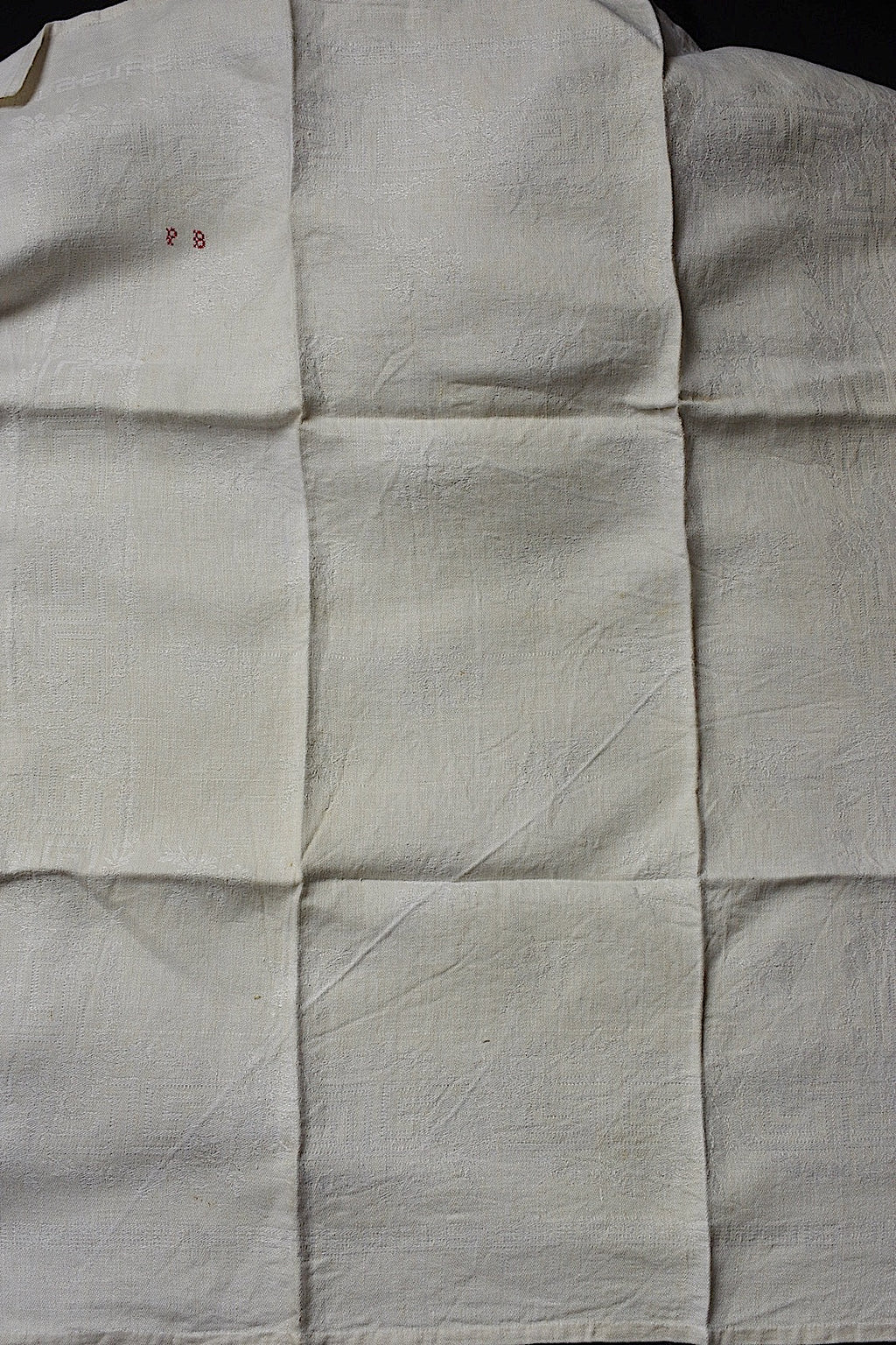 Serviette de table ancienne en damas