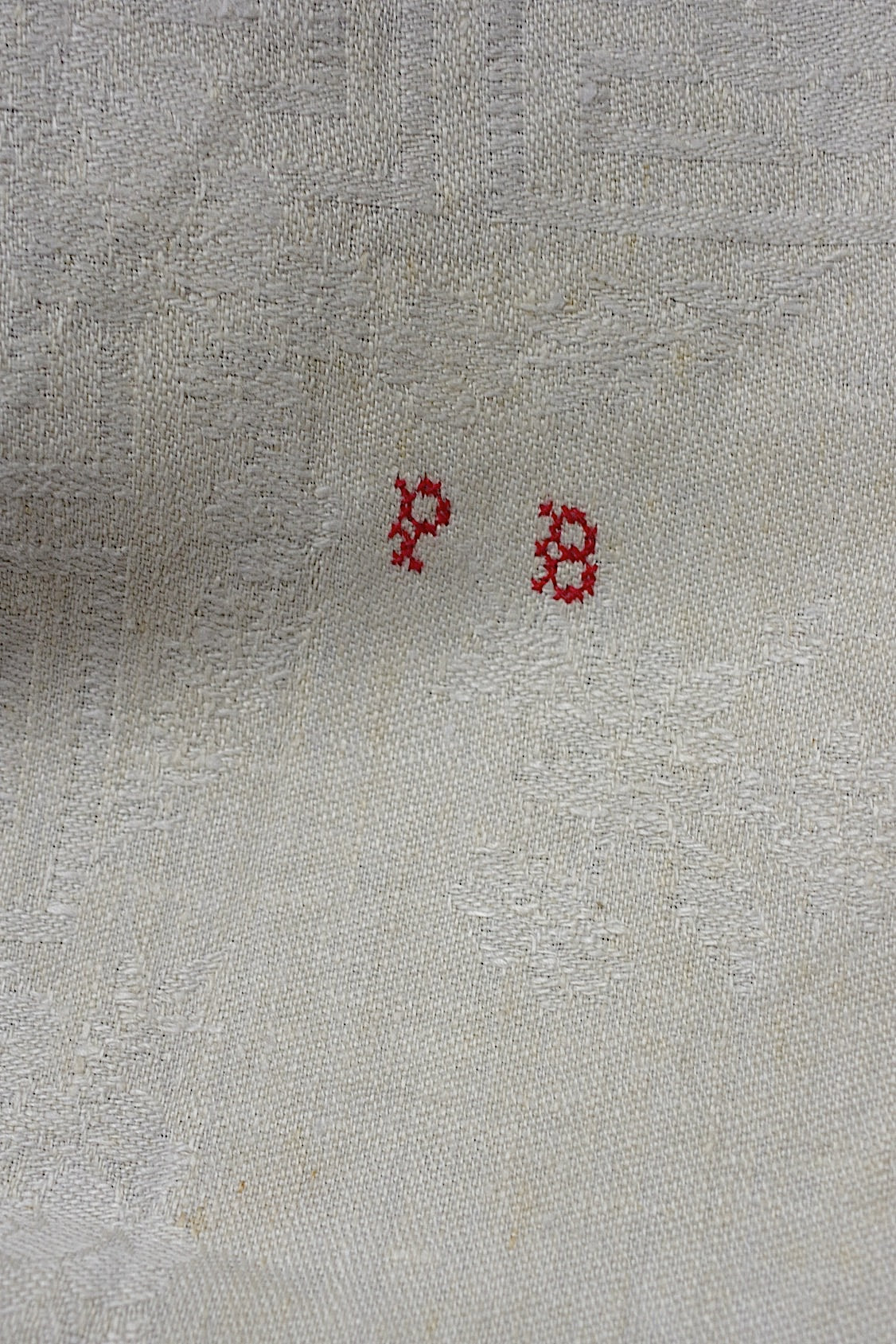 Serviette de table ancienne en damas