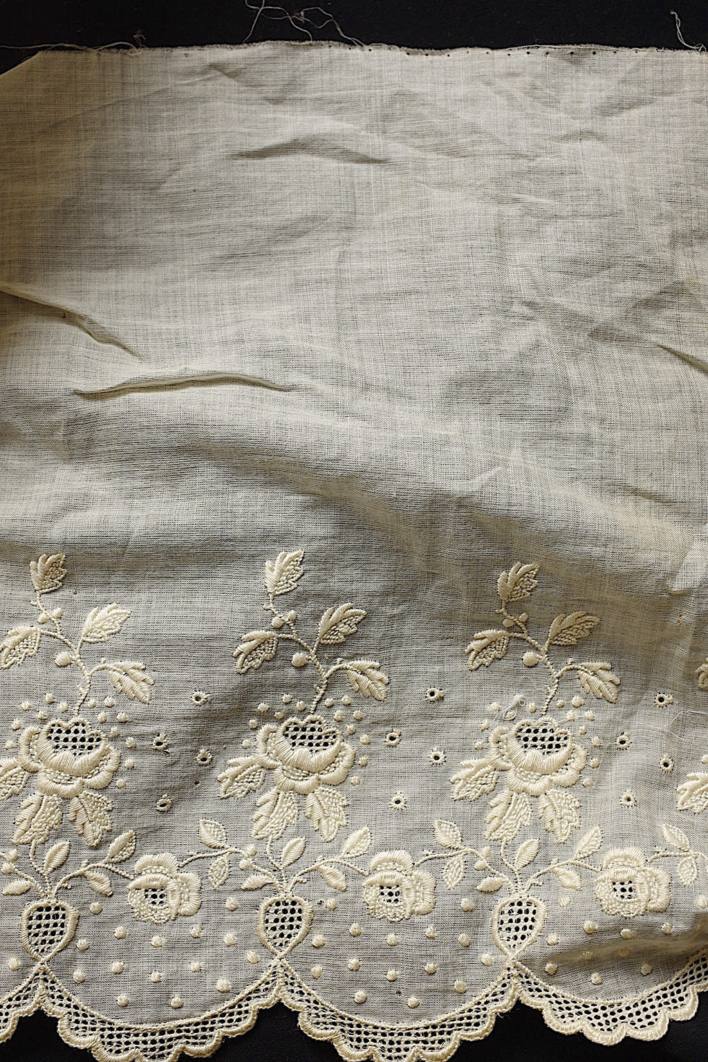 アンティークレース　dentelle ancienne 刺繍