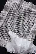 Dentelle ancienne, dentelle ajourée, chutes de dentelle