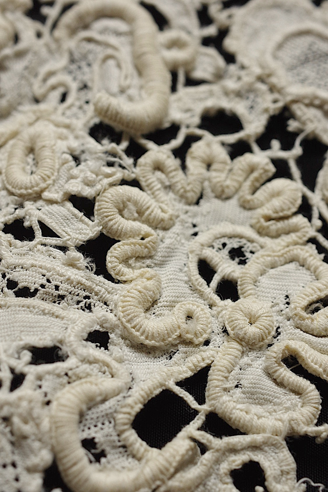 アンティークレース　dentelle ancienne　襟2つ