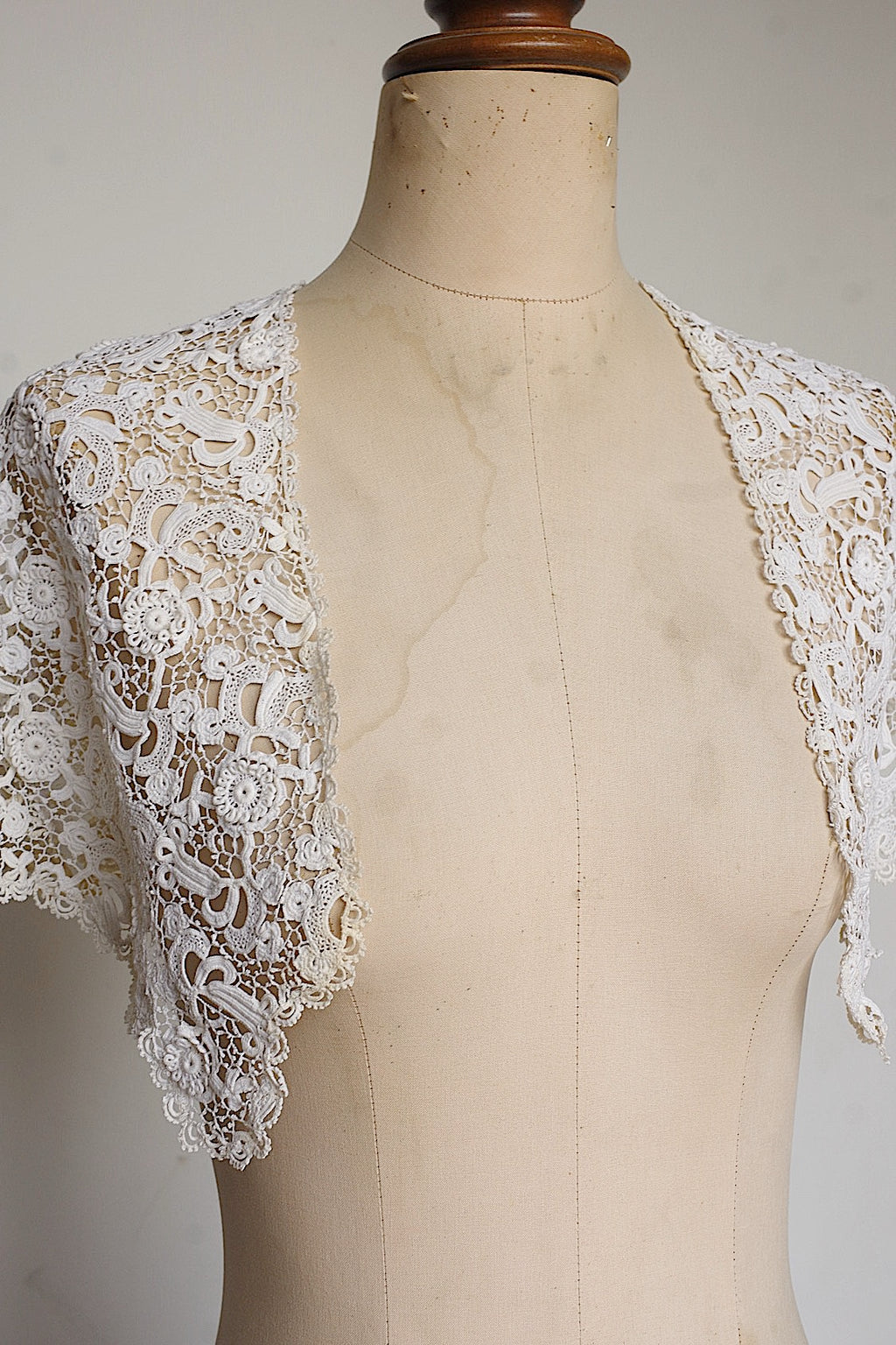 アンティークレース　dentelle ancienne　クロシェケープ
