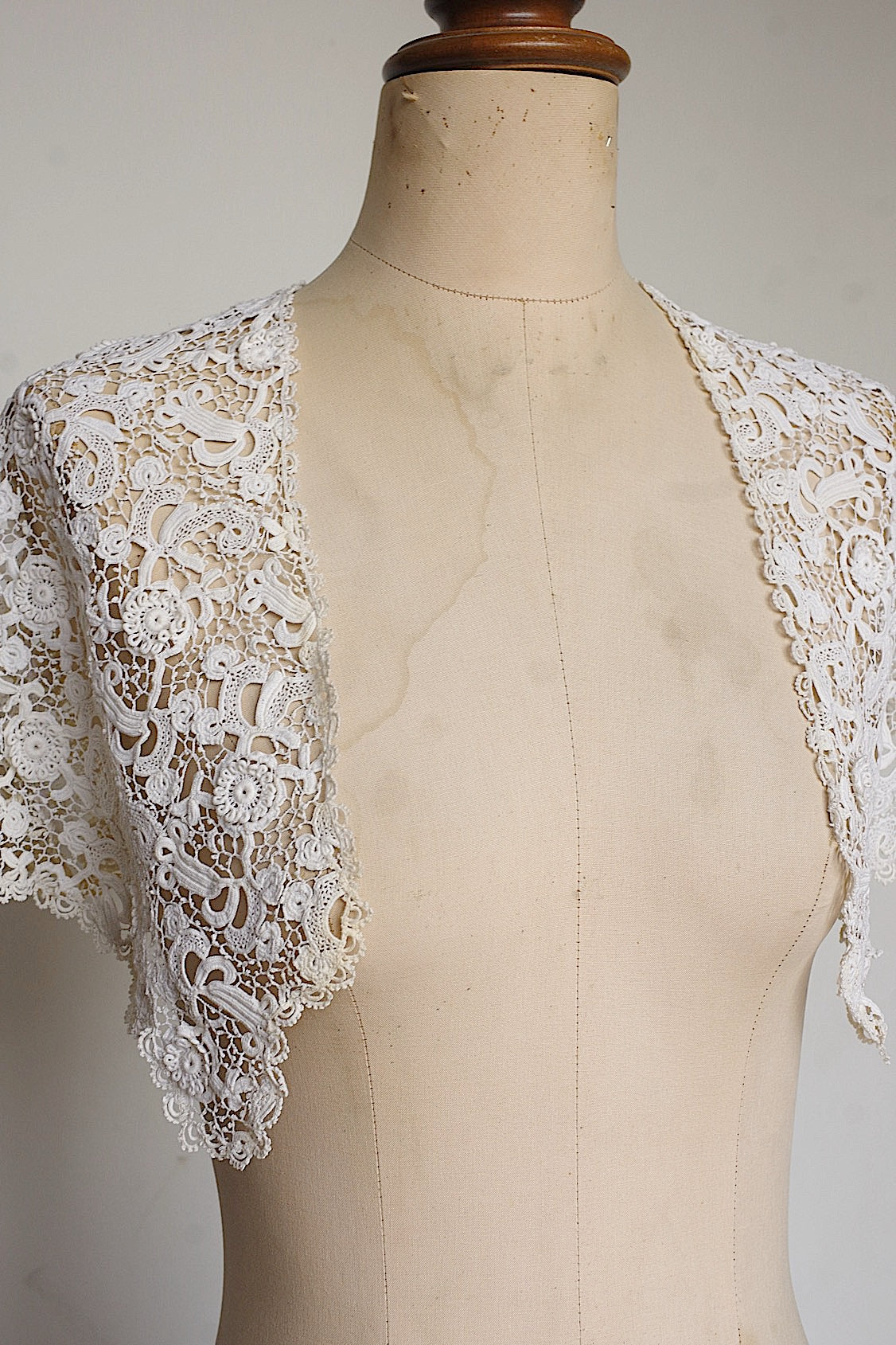 アンティークレース　dentelle ancienne　クロシェケープ