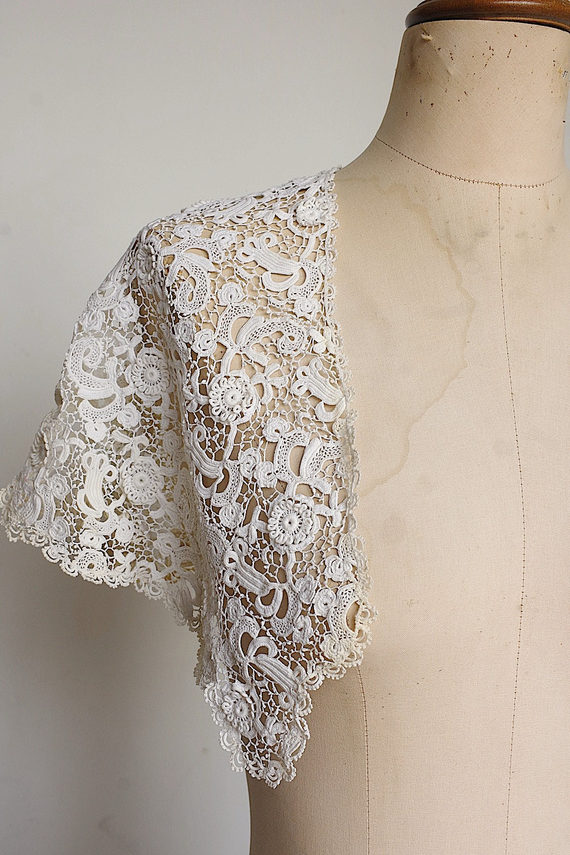 アンティークレース　dentelle ancienne　クロシェケープ