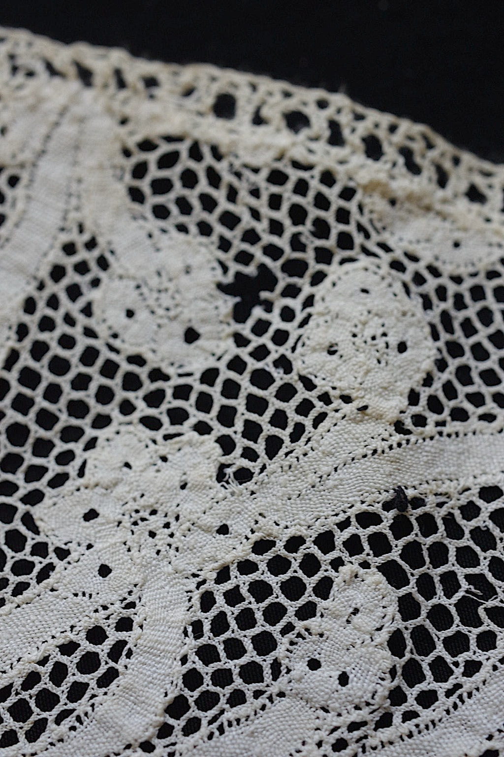 Antique Lace (dentelle ancienne) Lace Fabric + Flemish Lace