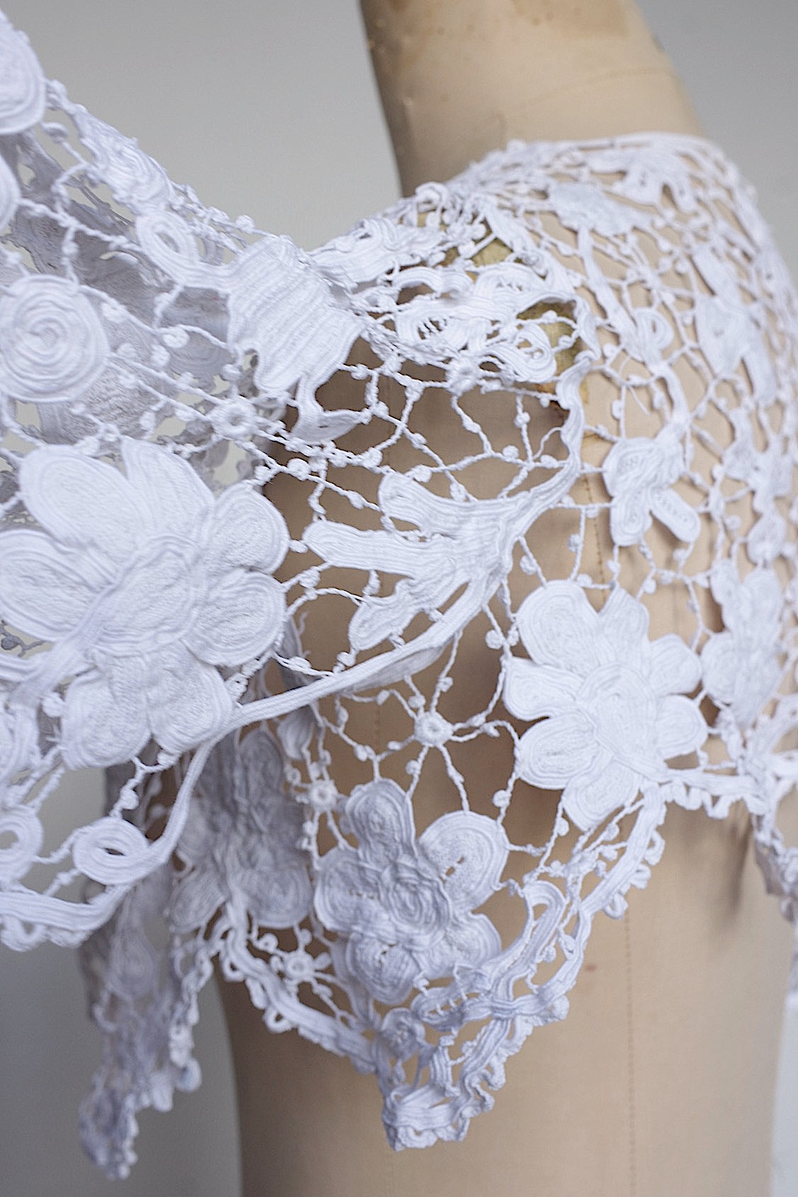 アンティークレース　dentelle ancienne　ケープ