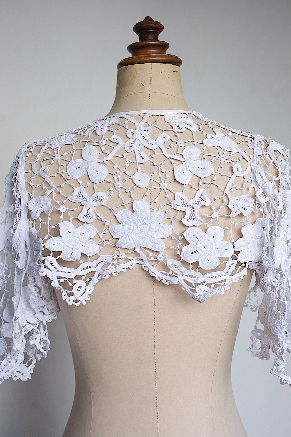 アンティークレース　dentelle ancienne　ケープ
