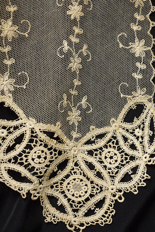 アンティークレース　dentelle ancienne　タイ1