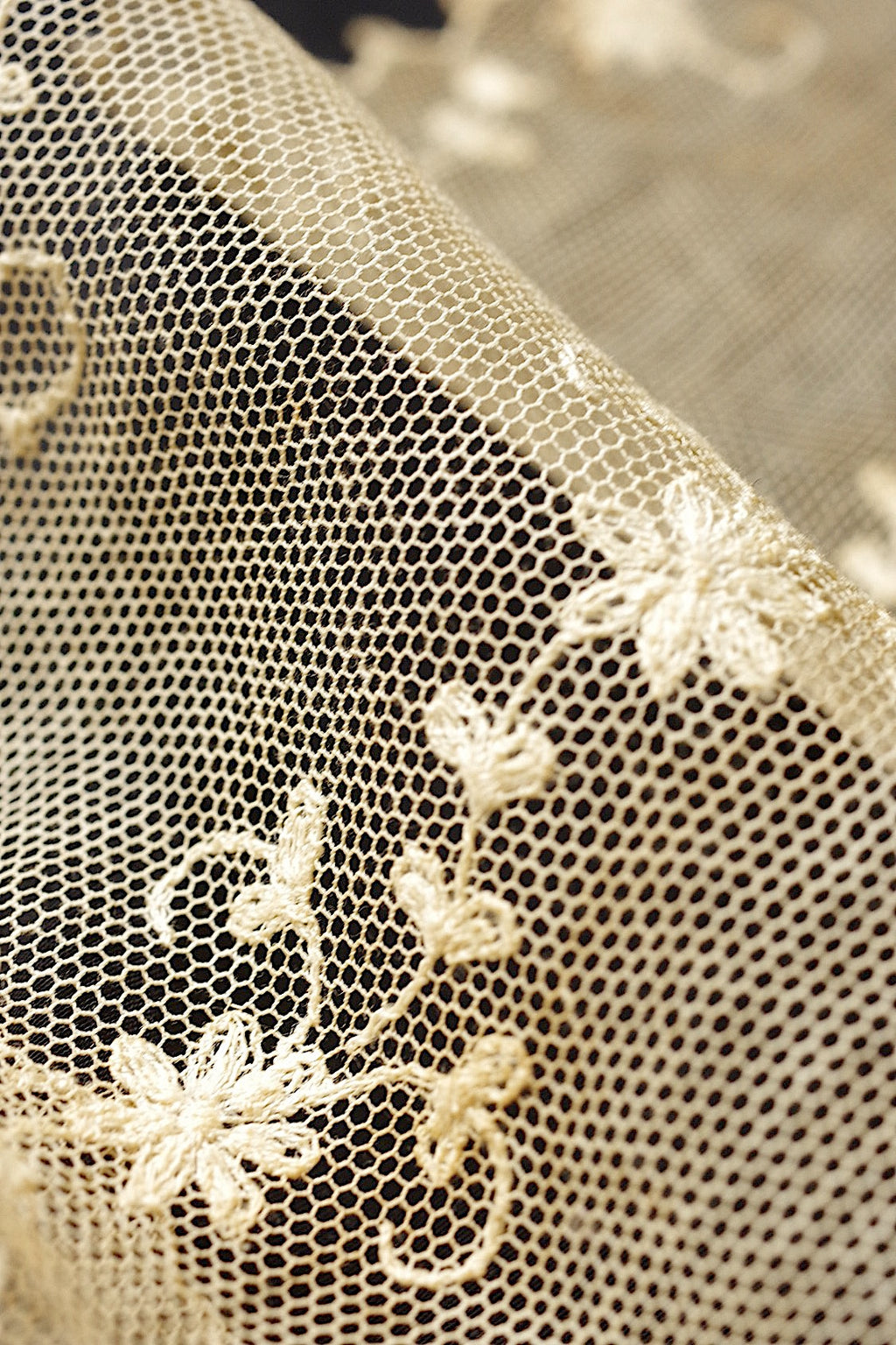 アンティークレース　dentelle ancienne　タイ1
