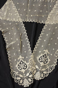 Antique Lace (dentelle ancienne) Tie 2