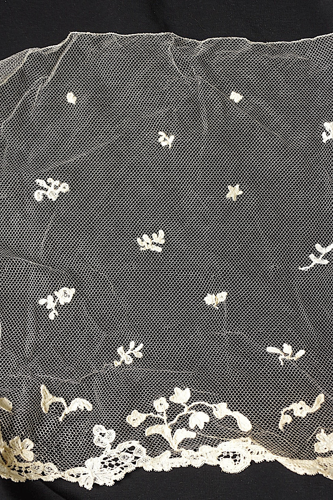 アンティークレース　dentelle ancienne　370cm