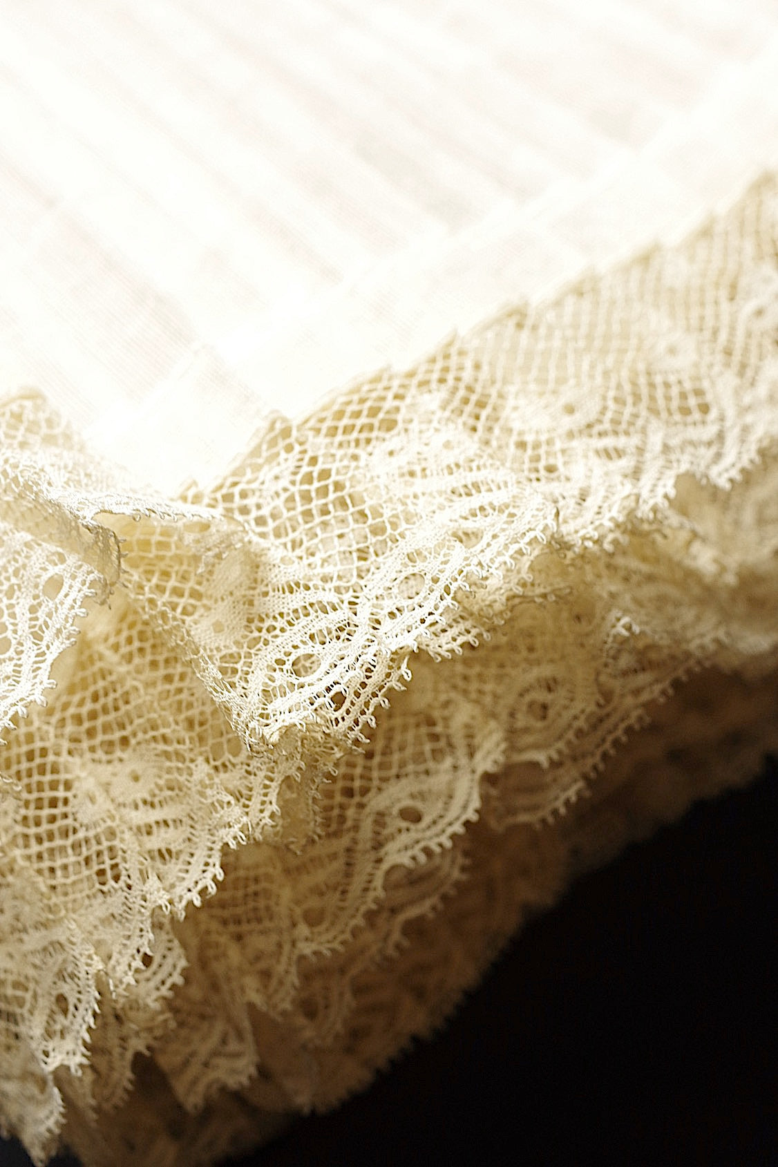 アンティークレース　dentelle ancienne　プリーツ
