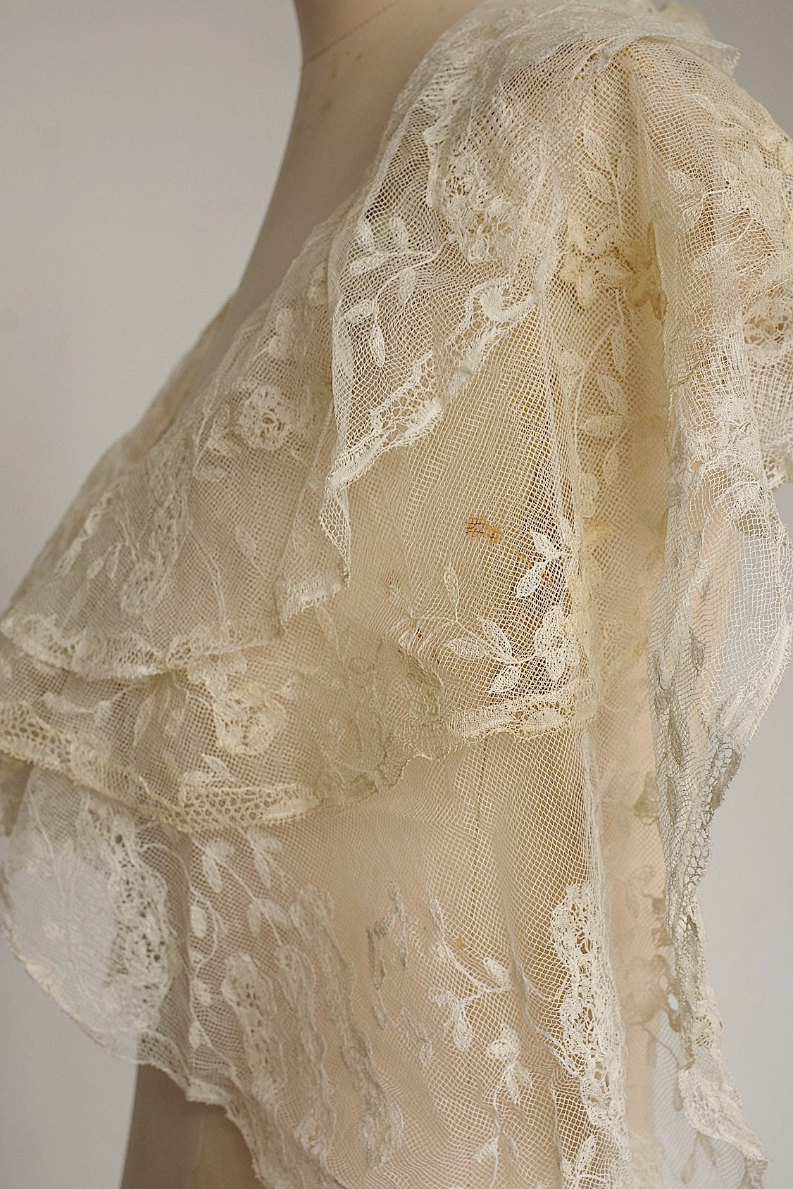 アンティークレース　dentelle ancienne　レースショール
