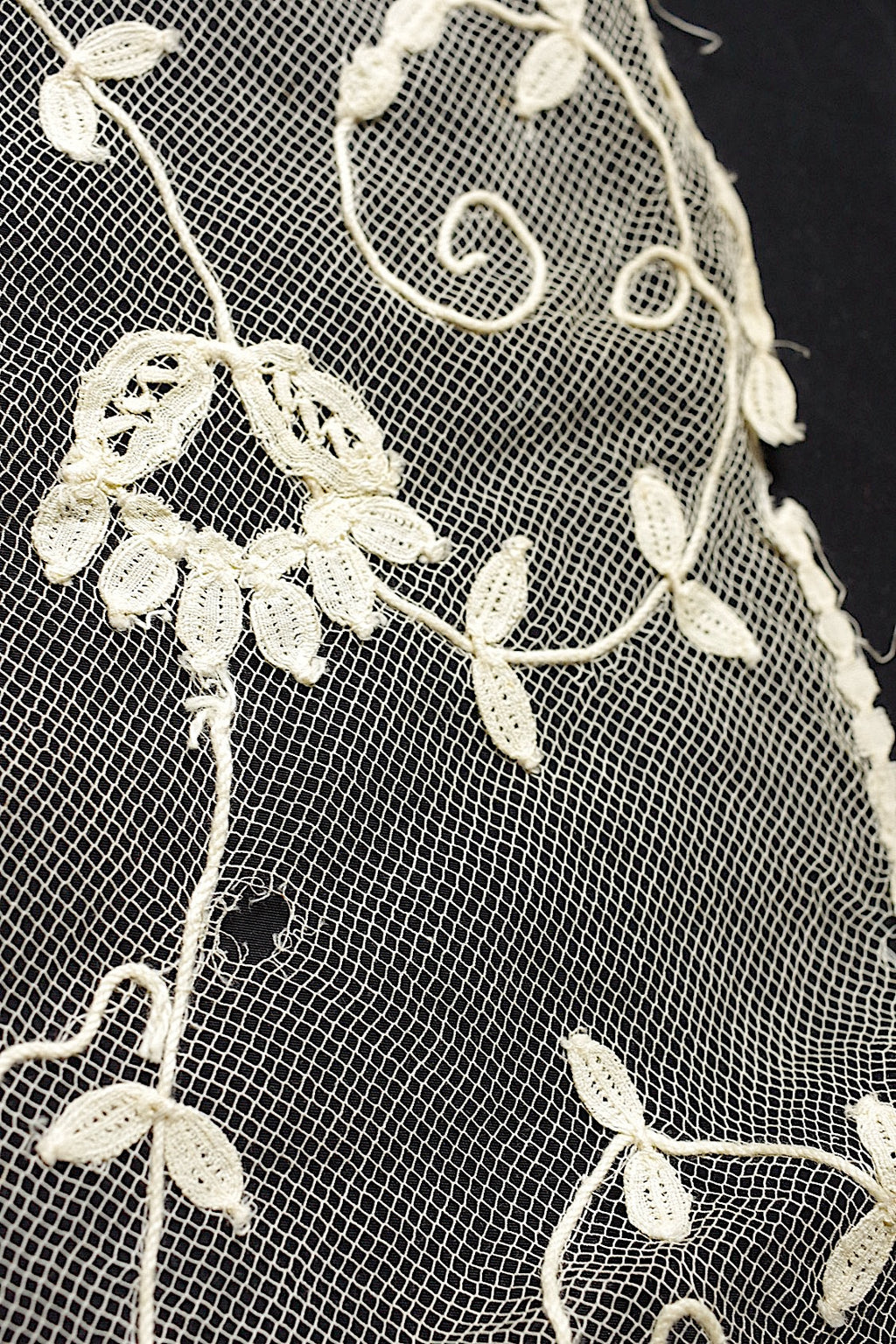 Antique Lace (dentelle ancienne) Veil 2