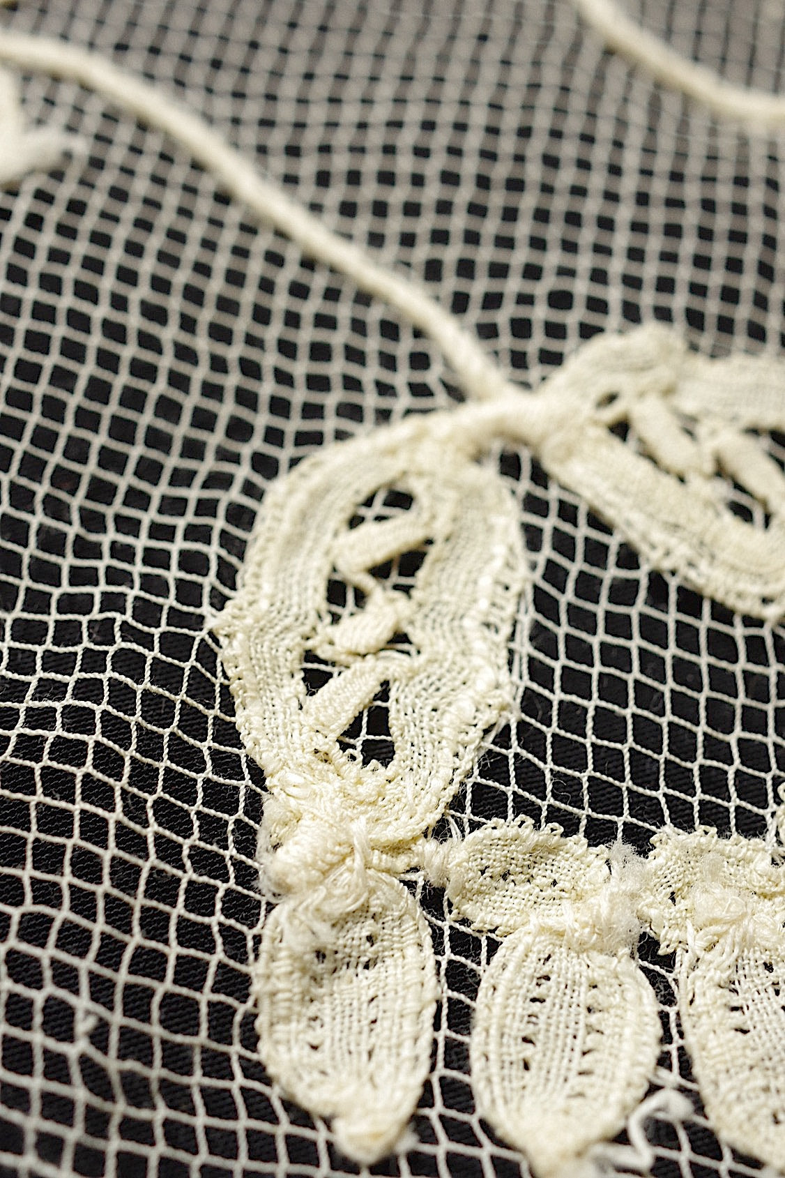 Antique Lace (dentelle ancienne) Veil 2