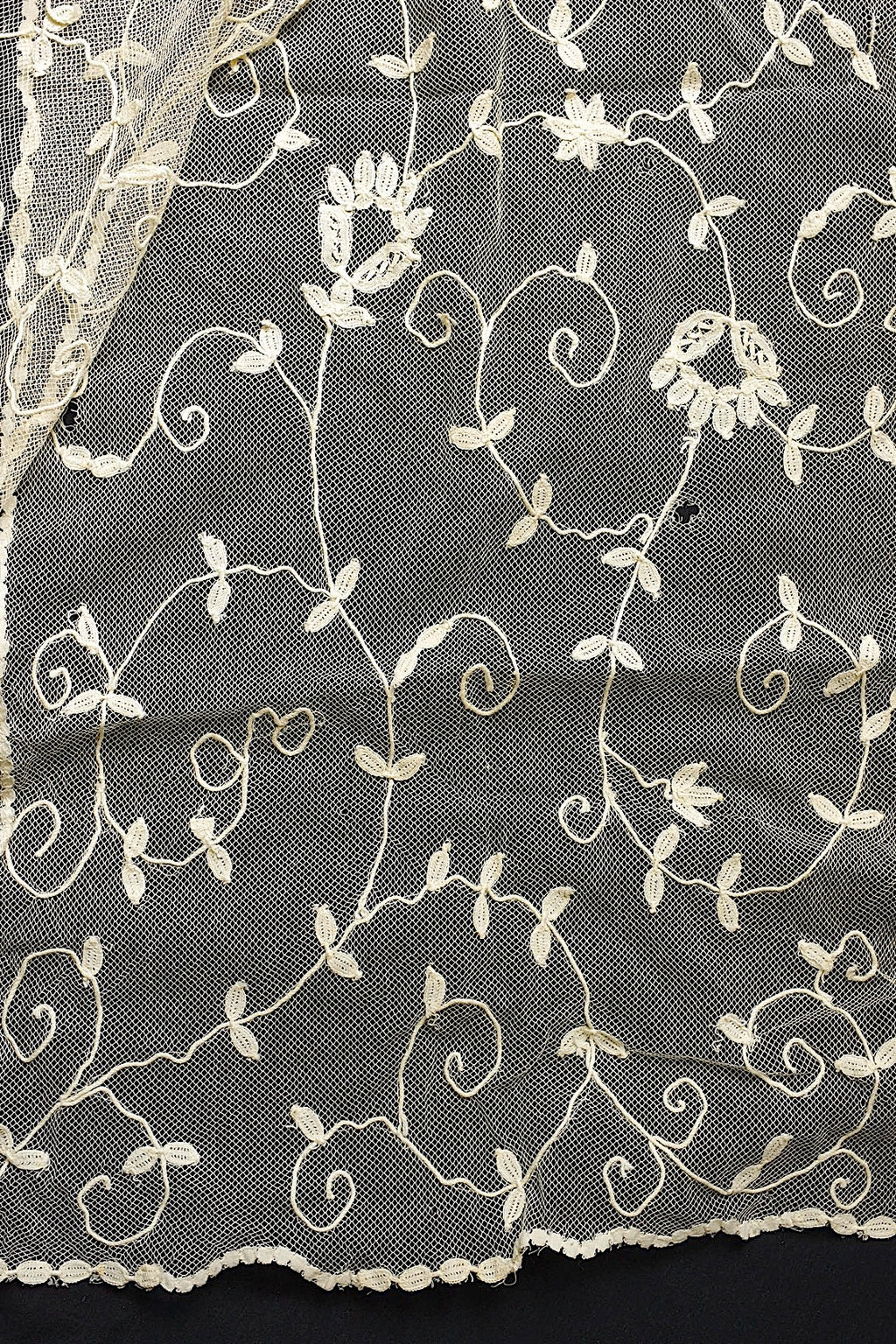 Antique Lace (dentelle ancienne) Veil 2