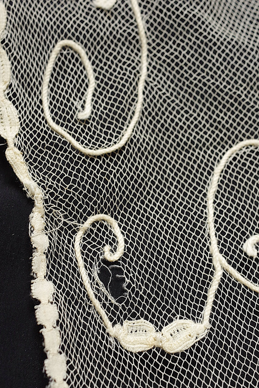 Antique Lace (dentelle ancienne) Veil 2