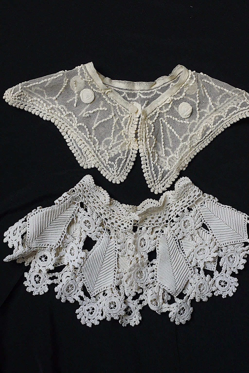 Lot de cols pour enfants en dentelle ancienne